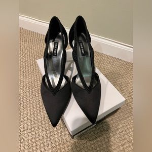 Black Nine West heels (Fantasy Pointy Toe Pumps)